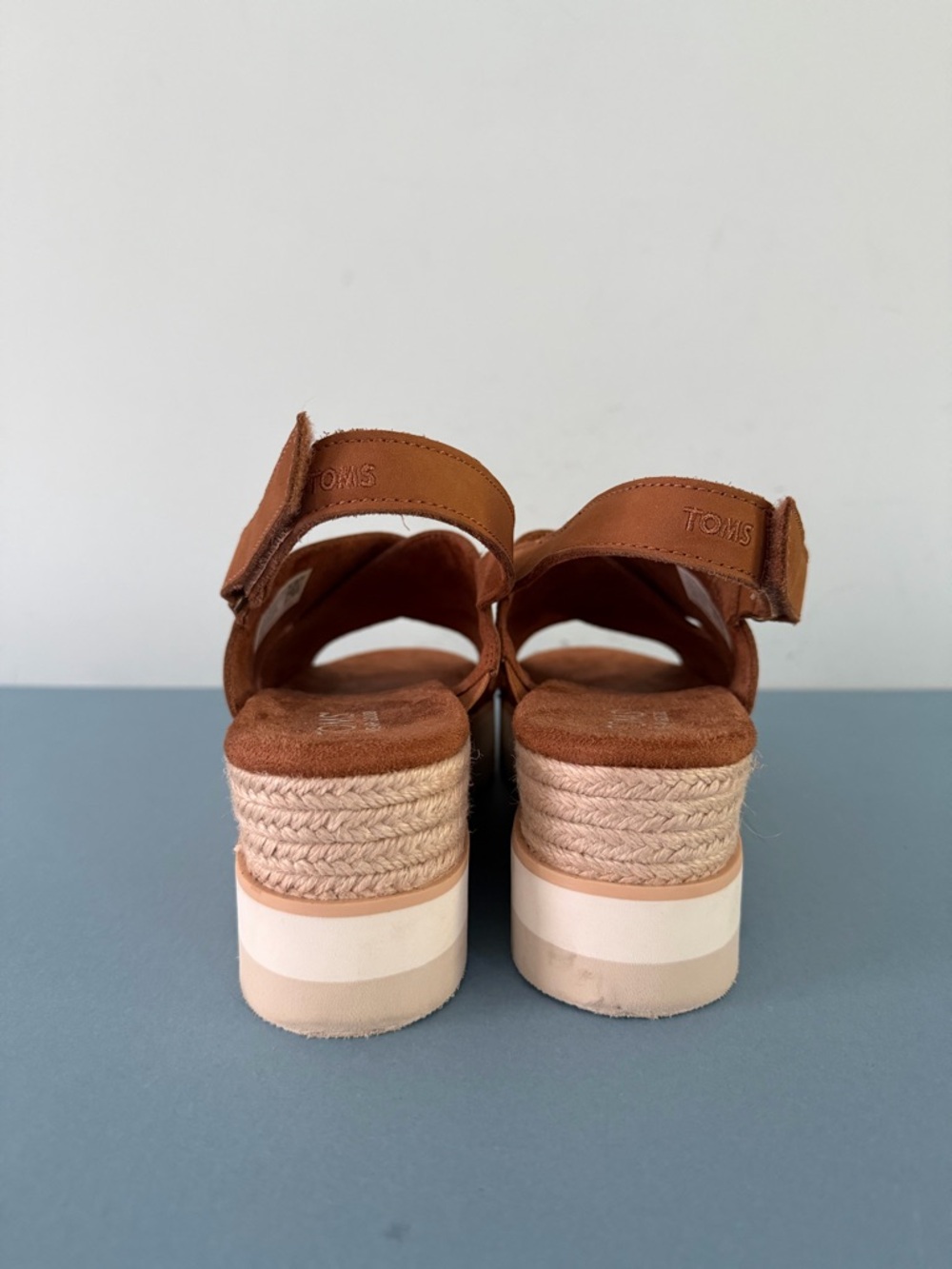 TOMS Diana Crisscross Brown Sugar Leather Jute Wrapped Platform Wedge Sandals - Picture 7 of 10